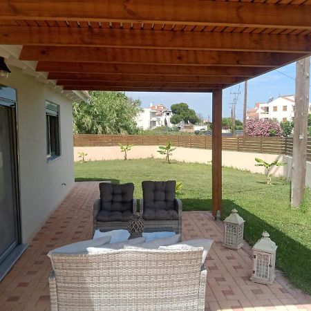 Golden Sand1 Villa เอียลิซอส ภายนอก รูปภาพ